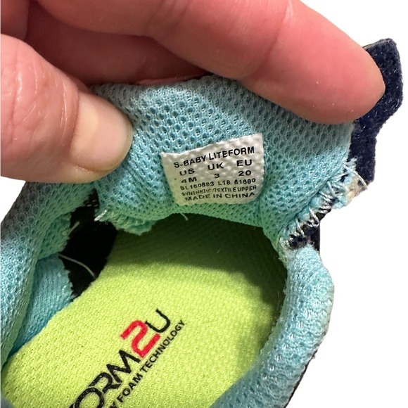 Saucony Lite Form Baby Sneakers size 4 Blue and Pink - Picture 2 of 6